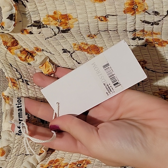 Reformation sable dress limonada sz Medium - Picture 3 of 5